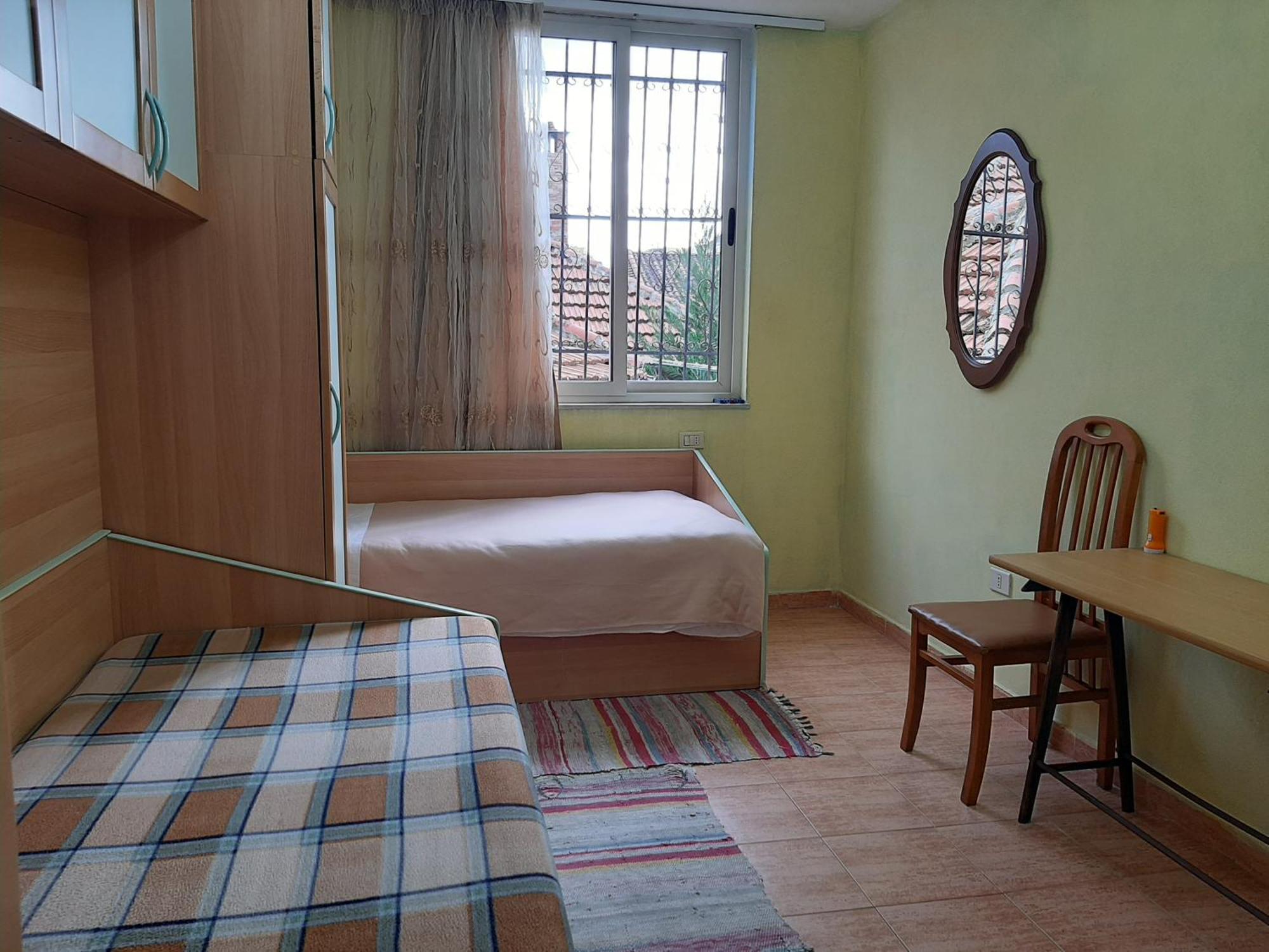 Enki'S Guesthouse Tirana Zewnętrze zdjęcie