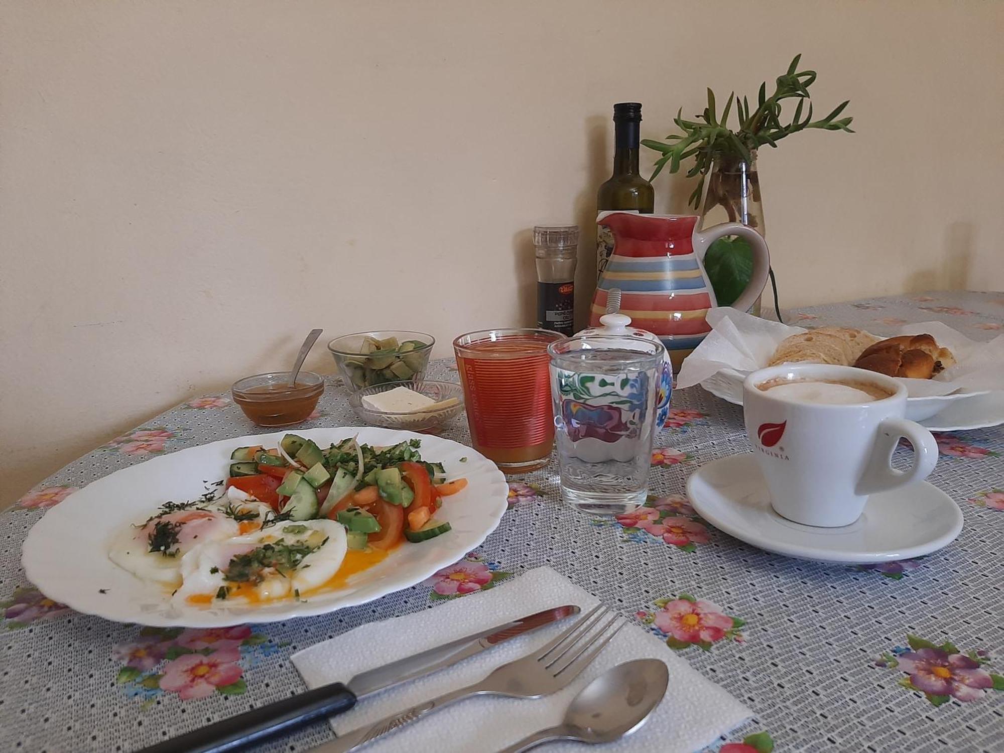 Enki'S Guesthouse Tirana Zewnętrze zdjęcie